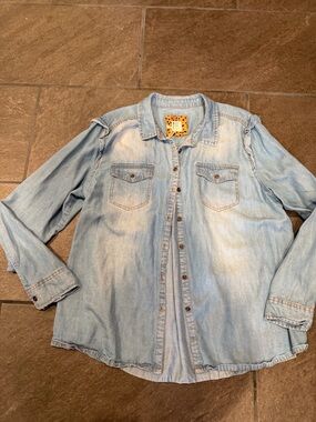 Good Hart Light Wash Denim Button-Up Shirt